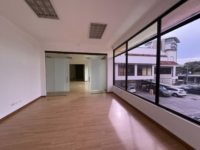 Alquiler de local en San Rafael de Escazú - Imagen 6