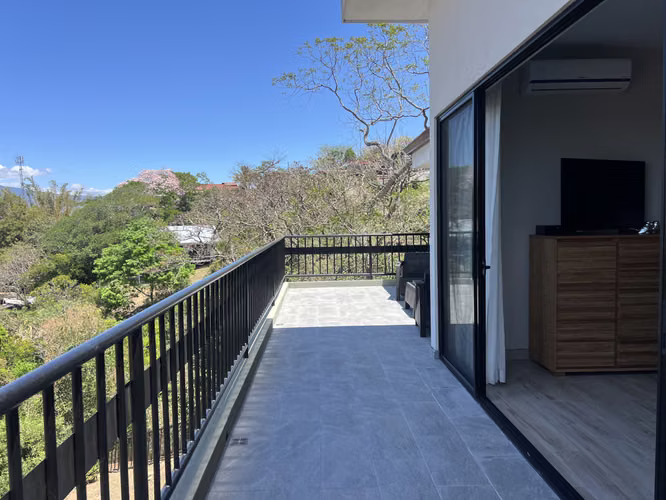 Casa de ensueño con vistas panorámicas desde cada ángulo — lujo y diseño contemporáneo