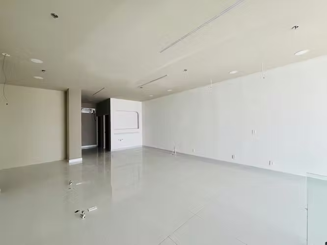 Local comercial Santa Ana seguridad parqueo - Imagen 12