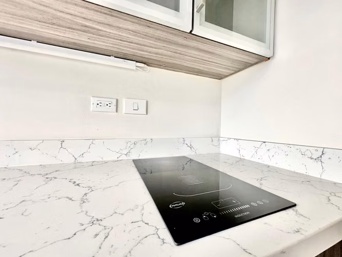 Escazú - Apartamento estudio 70m - tranquilidad y ubicación de lujo.