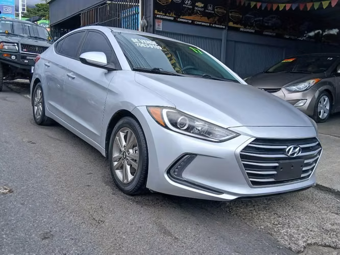 Hyundai elantra Se