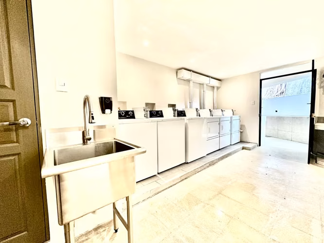 Escazú - Apartamento de 1 habitación de 100mt - Amplitud y tranquilidad - Imagen 19