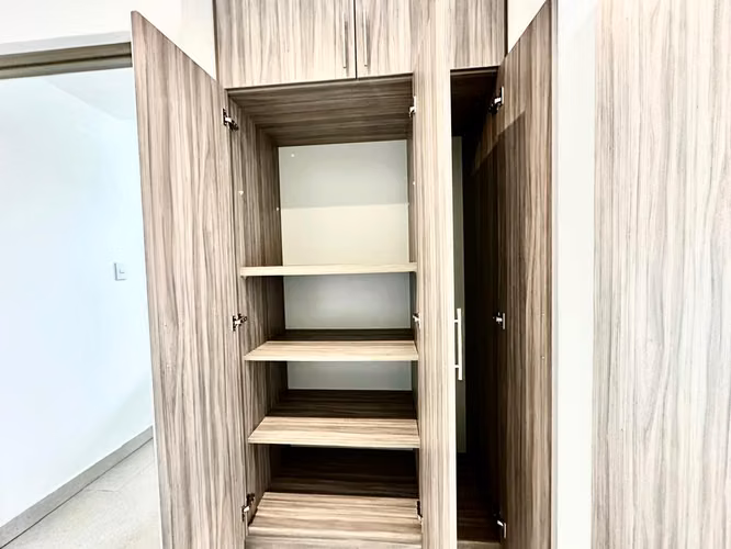 Escazú - Apartamento de 1 habitación de 100mt - Amplitud y tranquilidad - Imagen 5