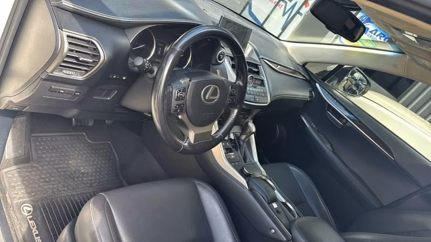 LEXUS NX 300H