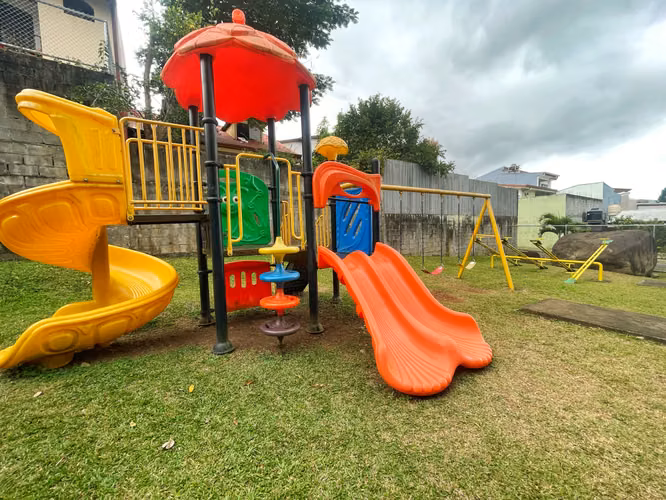 Casa en venta en Condominio | San Josecito de Alajuelita! P586
