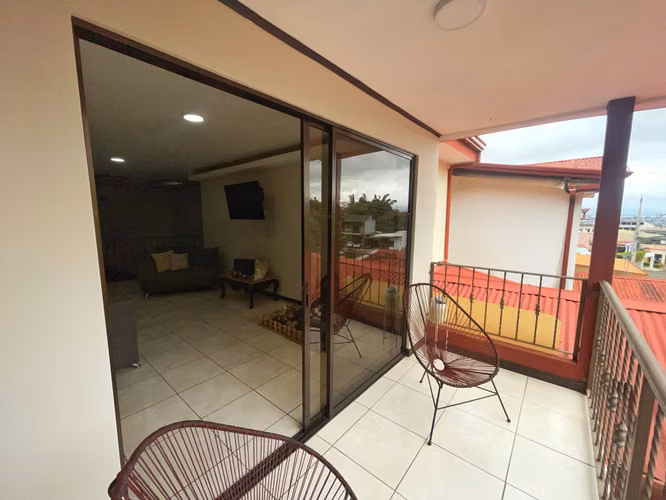 Casa en venta en Condominio | San Josecito de Alajuelita! P586