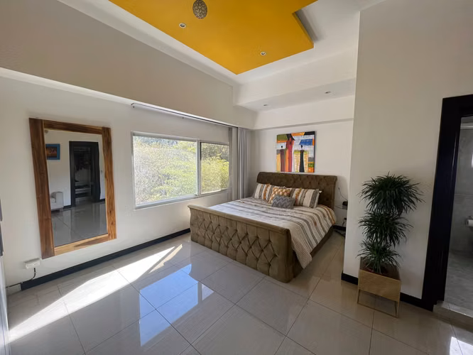 Apartamento Moderno - 3DOR/2.5BA - 150 M2 *** FULL AMUEBLADO ***