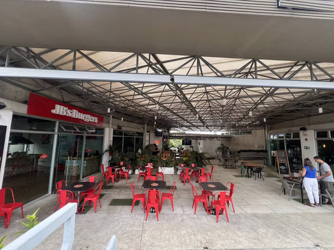 Alquiler de local en Guayabos de Curridabat