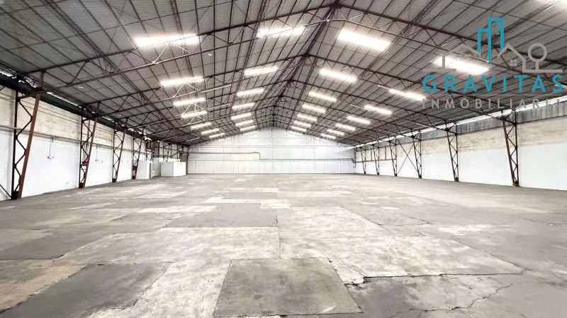 Alquiler de bodega en Tibás, uso industrial 2058m2 ID 1998
