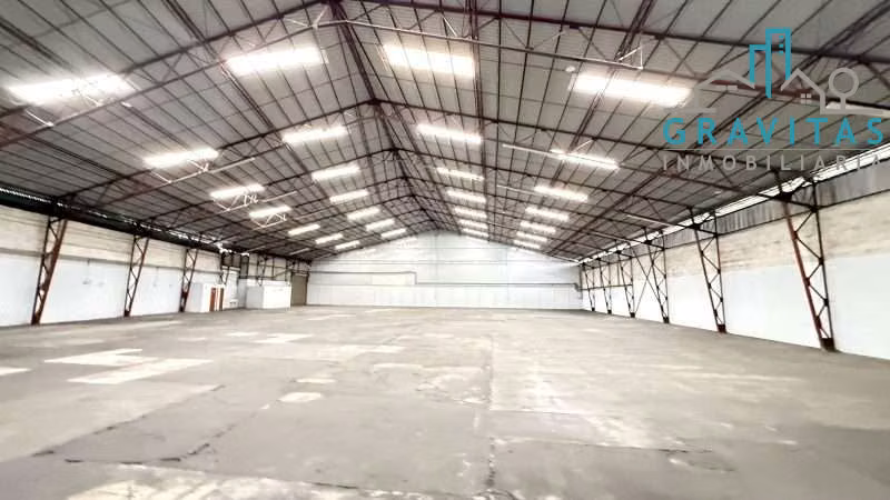 Alquiler de bodega en Tibás, uso industrial 2058m2 ID 1998