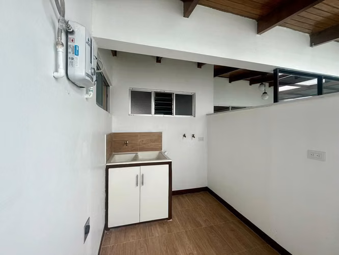 Venta de Casa en Mercedes Norte Heredia UN NIVEL – Amplios Espacios y Elegancia - Imagen 15