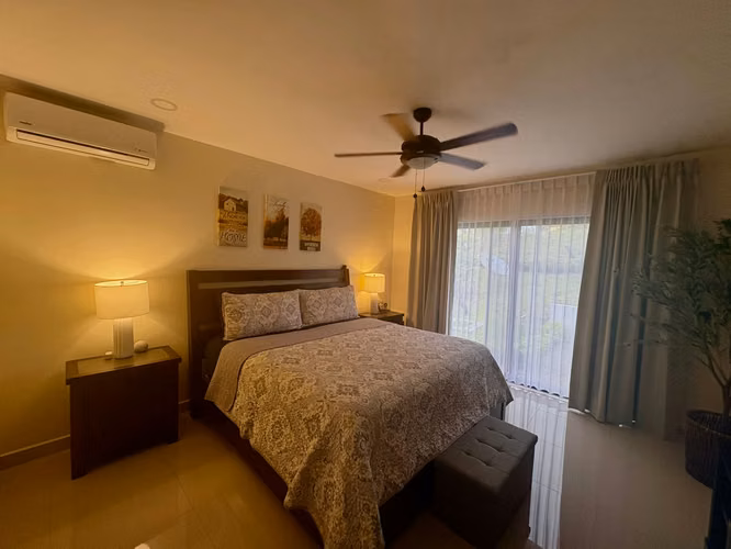 Casa en venta en Hacienda Los Reyes en condominio. - Imagen 2