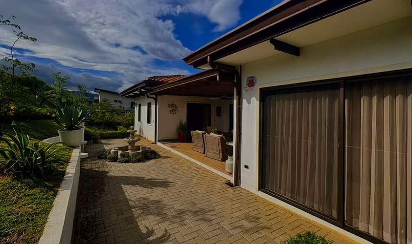 Casa en venta en Hacienda Los Reyes en condominio. - Imagen 14