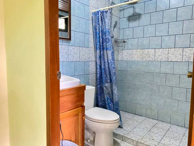 Casa de 3 Niveles en Venta en Barrio Jesús, Atenas - Imagen 18