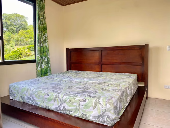 Casa de 3 Niveles en Venta en Barrio Jesús, Atenas - Imagen 11