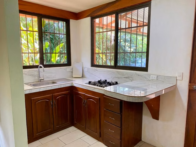 Casa de 3 Niveles en Venta en Barrio Jesús, Atenas - Imagen 6