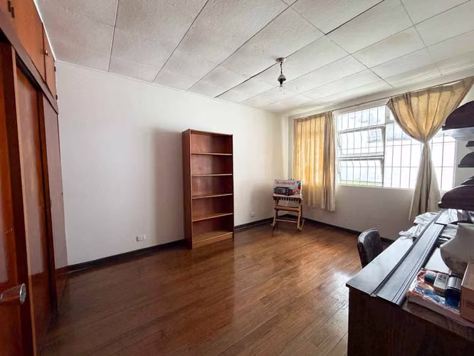 Venta de casa en Sabana Norte de un nivel con uso mixto y potencial de desarrollo - Imagen 5