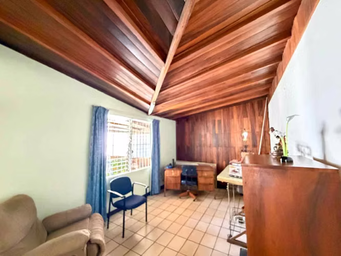 Venta de casa en Sabana Norte de un nivel con uso mixto y potencial de desarrollo - Imagen 7