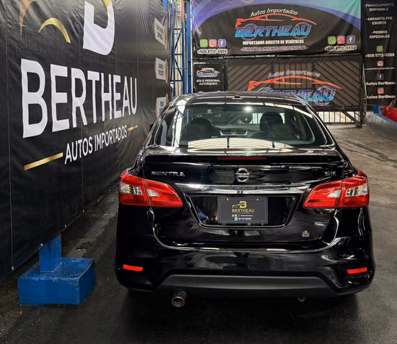 NISSAN SENTRA SR 2017 NEGRO AUTOMÁTICO