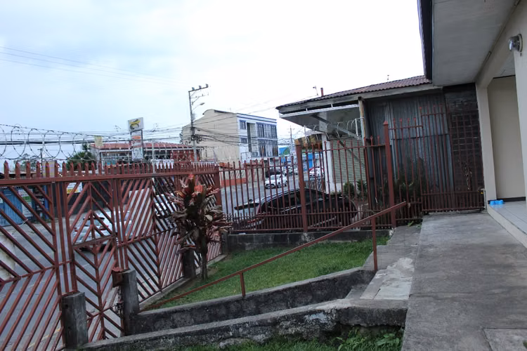 Propiedad con Casa en El Alto de Guadalupe, San José - Imagen 11