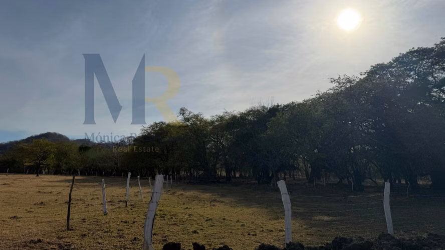 Terrenos cerca de la playa en Guanacaste El Jobo desde 2.352 m²