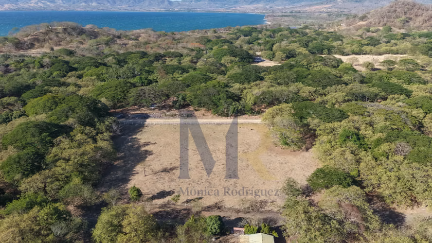 Terrenos cerca de la playa en Guanacaste El Jobo desde 2.352 m²