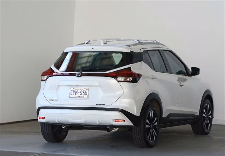 NISSAN KICKS 2023 MANUAL GASOLINA BLANCO