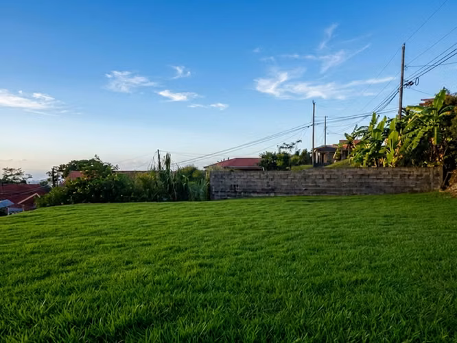 Venta Lote plano de 622 m² en Lomas del Sol, Ciudad Quesada - Imagen 3
