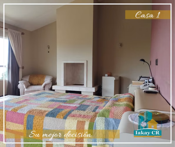 VENTA DOS CASAS AMPLIO TERRENO SAN ISIDRO