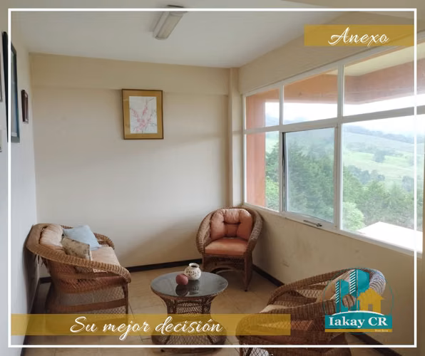 VENTA DOS CASAS AMPLIO TERRENO SAN ISIDRO
