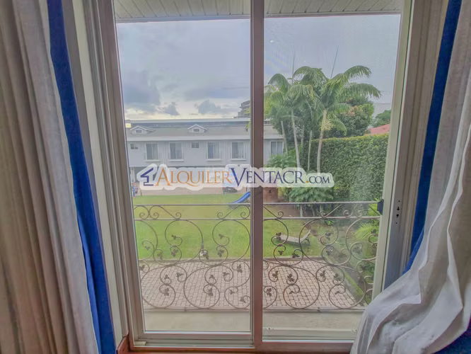 Trejos Montealegre x Avenida Escazú! Condominio de 311 m2 - Imagen 19