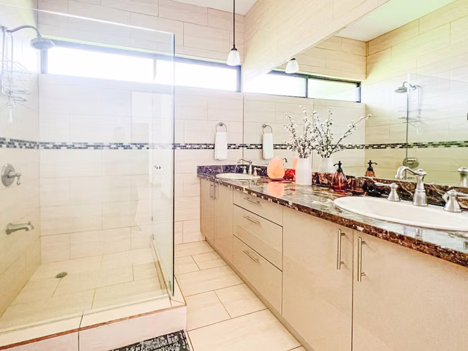 CASA DE 450 M2 DE UNA PLANTA CON 1.875 M2 DE LOTE EN SANTA ANA PIEDADES - Imagen 19