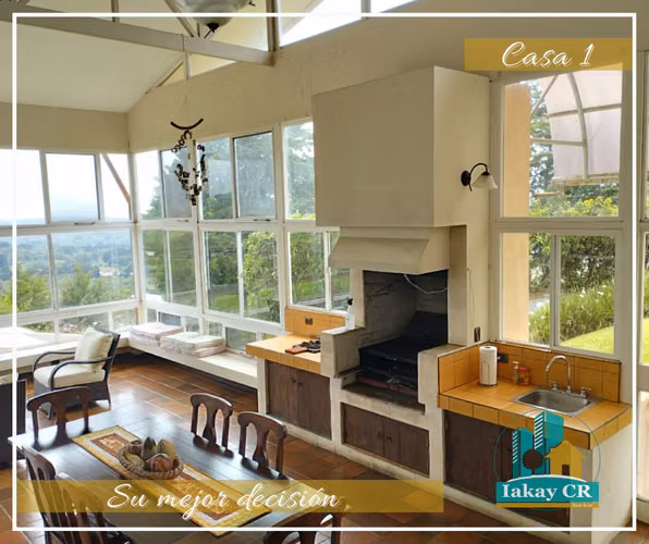 VENTA TRES CASAS EN AMPLIO TERRENO SAN ISIDRO