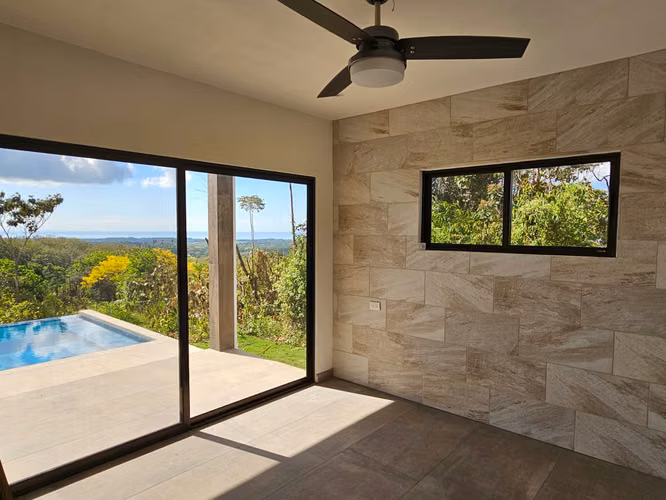 Parrita, Casa con vistas panorámicas al océano y piscina infinita. - Imagen 6