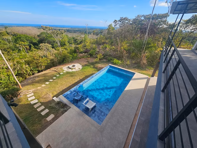Parrita, Casa con vistas panorámicas al océano y piscina infinita. - Imagen 17
