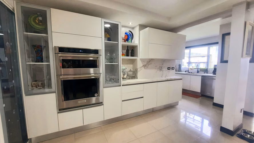 Casa en Condominio con Cocina Euromobilia, Amplio Jardín y Acabados Premium | San Rafael de Heredia