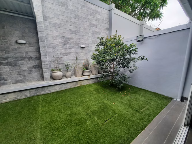 Casa en Condominio con Cocina Euromobilia, Amplio Jardín y Acabados Premium | San Rafael de Heredia