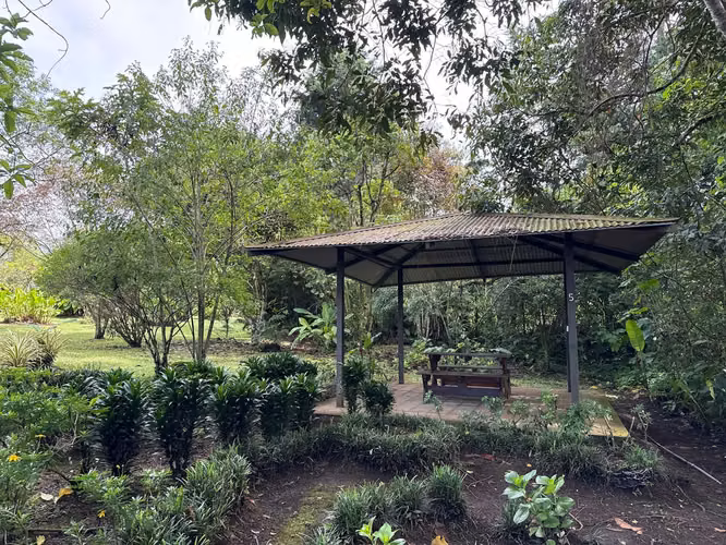 Venta apartamento Tres Rios, La Floresta - 2 parqueos · 2 hab · 81 m²