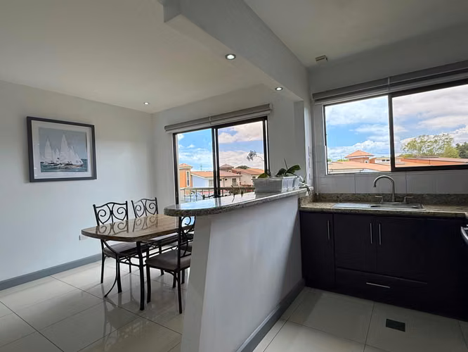 Venta apartamento Tres Rios, La Floresta - 2 parqueos · 2 hab · 81 m²