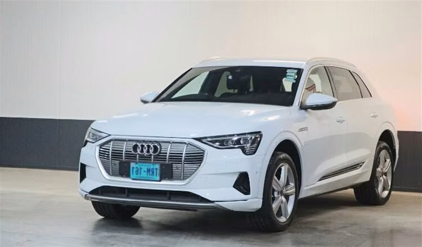 AUDI E-TRON 2023 AUTOMÁTICA ELÉCTRICO BLANCO