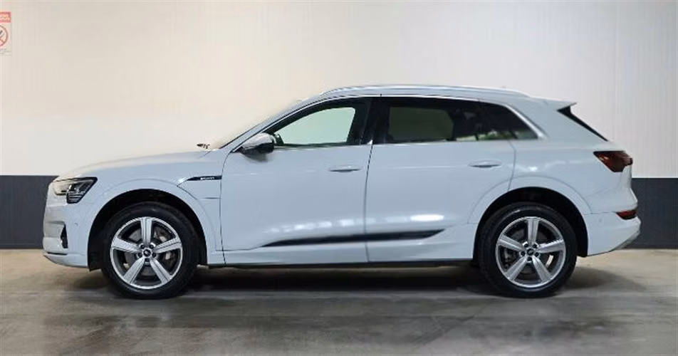 AUDI E-TRON 2023 AUTOMÁTICA ELÉCTRICO BLANCO