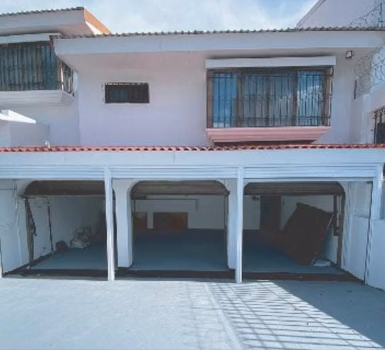 Spacious house for rent in Rohrmoser with mixed land use permit