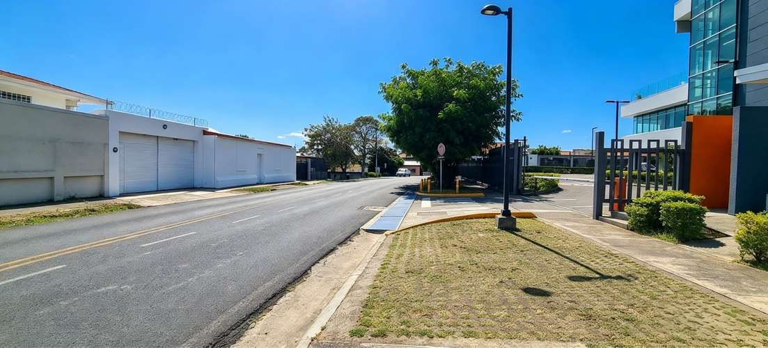 VENTA DE PROPIEDAD EN TIBÁS