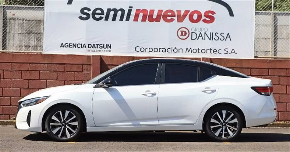 NISSAN SENTRA 2025 AUTOMÁTICA GASOLINA BLANCO - Imagen 4