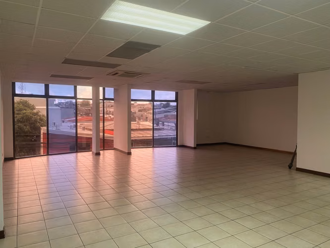 Spacious Office Space for Rent – Just 200 Meters from Paseo Colón 6023
