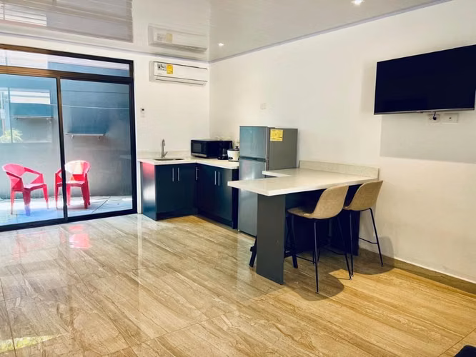 **APARTAMENTO EN ALQUILER – HUACAS** - Imagen 3