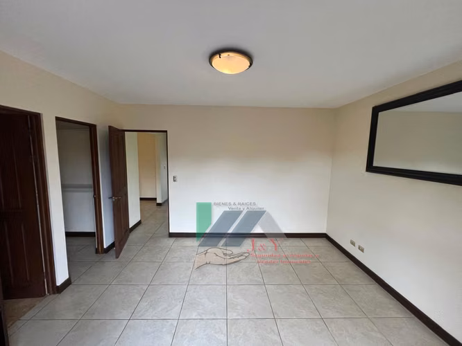 Venta de casa -Gran oportunidad en Heredia de tener sus casa