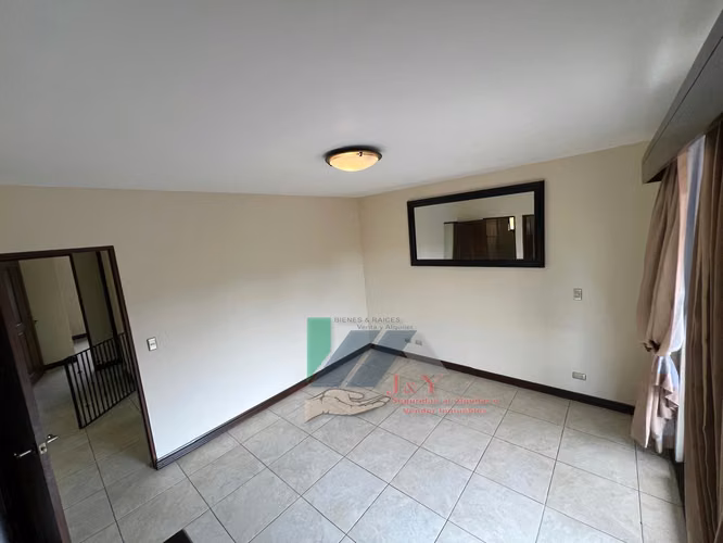 Venta de casa -Gran oportunidad en Heredia de tener sus casa