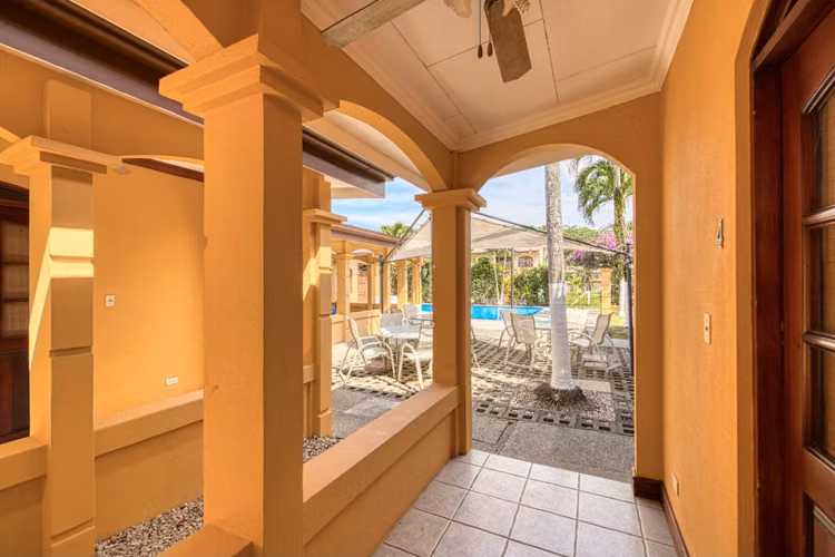 Long term Rentals in Playa Herradura, Costa Rica