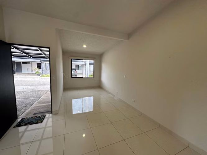 OPORTUNIDAD venta de Casa de un piso en Condominio Robles de Lindora, Pozos de Santa Ana - Imagen 6